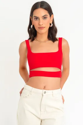 Crop top ajustado de tirantes con cut out
