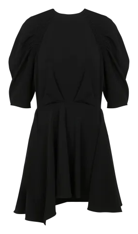 NURA - Vestido corto con cuello redondo en negro