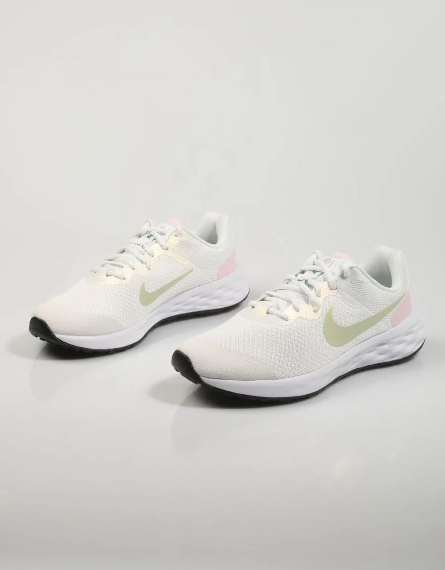  sneakers NIKE Revolution 6 Nn Se en White 80064